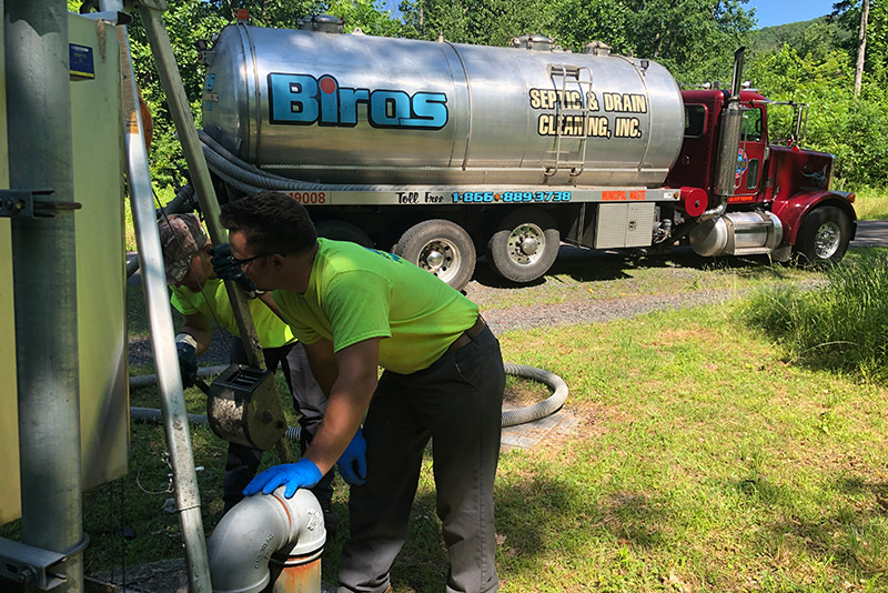 septic pumping by Biros Septic